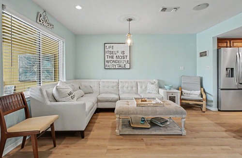 Villa Segunda House | SALTY SANCTUARY! 2 bed 2.5 bath Just steps to Pensacola Beach