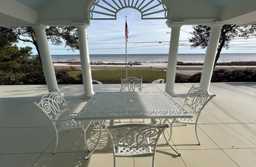 Waveland House | “Sand Castle” Beachfront house in Waveland MS freshly renovated