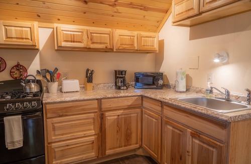 Christmas Apartment | Santa's Shack Studio - Near Pictured Rocks