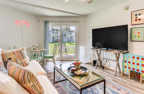 Villa Sabine House | ‘Sea La Vie’ Condo: Pensacola Beach Access!