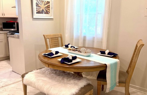 Gulfport Cottage | Sea Turtle Cottage 🐢 Pet-Friendly + Walk to Beach + Fenced Yard