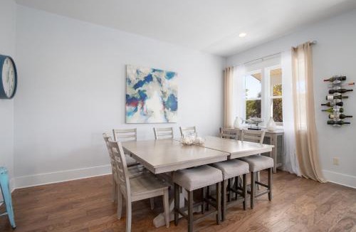 Seacrest House | Seacrest Paradise Spacious 4 bedroom retreat in Inlet Beach, perfect for 13 guests