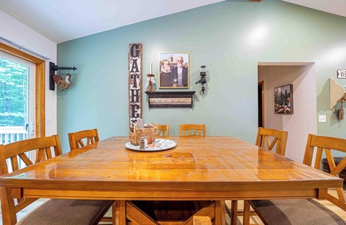 Cheboygan Cottage | Secluded Home in the woods near Black Lake, Onaway & Cheboygan