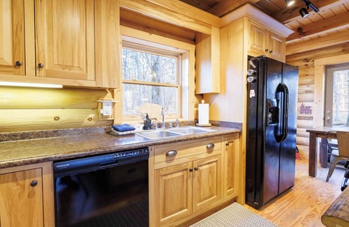 Mentone Cabin | Secluded Lux Cabin : 21 Acres, Hot Tub & Creek Black Fox