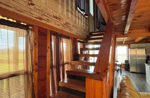 Wilder Cabin | Serene peaceful 2-bedroom cabin in charming Clarkrange/Jamestown