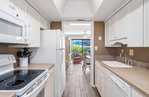Destin House | Shore Beats Work - Free Beach Service