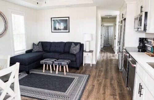 Freeport Cottage | Short drive to the beautiful 30-A beaches! Cozy Riverwalk Landing Cottage 9-I