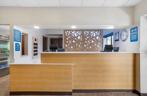 Ferry Pass Hotel | Sleep Inn & Suites Pensacola - University Area