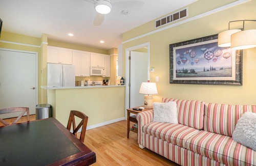 South Haven Cottage | 🏖️ Sleepy Hollow Beach Resort, Cottage 3A – Family Fun on Lake Michigan!