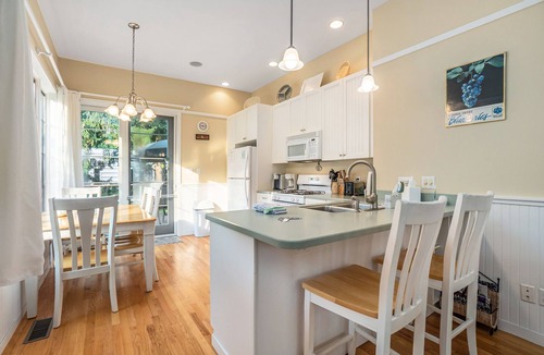 South Haven Cottage | 🏖️ Sleepy Hollow Beach Resort, Cottage 14A – Family Fun on Lake Michigan!