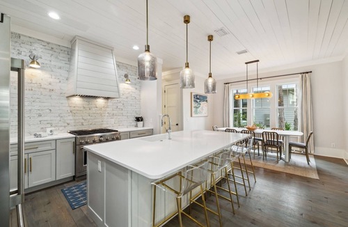 Forest District House | Sounds System | Outdoor Kitchen | LSV