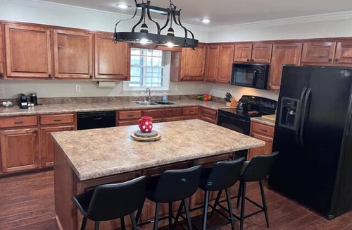 Muscle Shoals House | Southern Comfort w/pool in Muscle Shoals