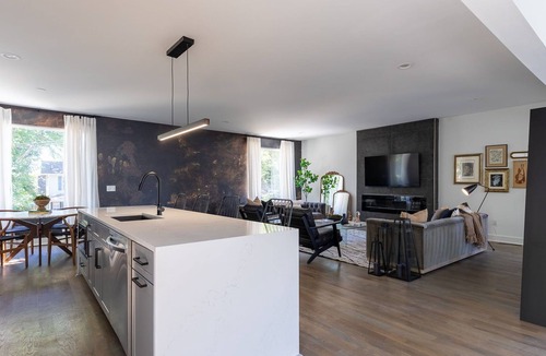 McFerrin Park House | SOUTHERN ELEGANCE - PRIVATE ROOFTOP DECK - EAST NASHVILLE