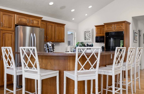Suttons Bay Condo | Spacious 3 bedroom upper-level condo in the heart of Suttons Bay.