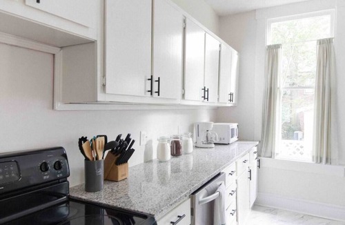 Montgomery House | Spacious 3BR Family Retreat | Near Capitol Area