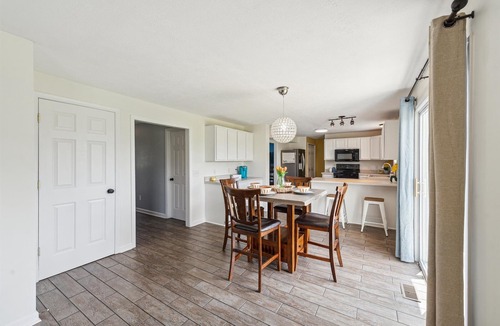 Perrysburg House | Spacious 4-bedroom house in charming Perrysburg with WiFi and AC