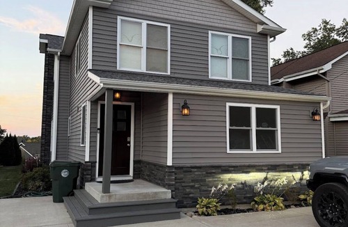 Lake Orion House | Spacious 4-bedroom lake house in fabulous Lake Orion