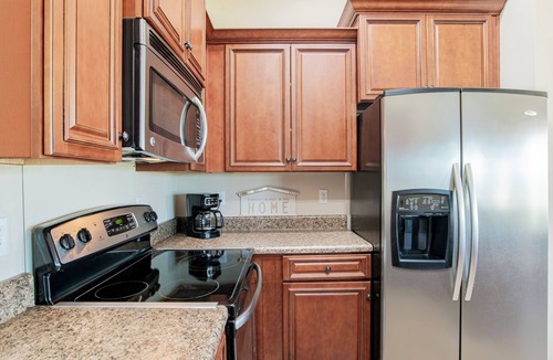 Foley House | Spacious 4-bedroom Retreat Minutes From the Beach and Many Local Attractions