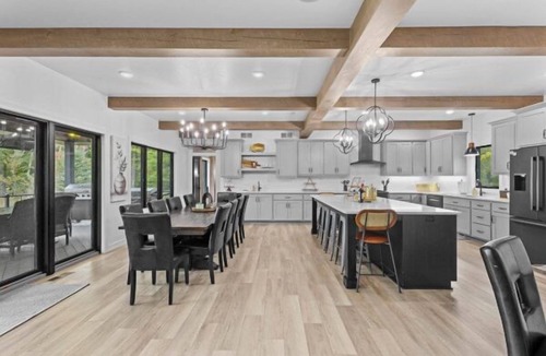 Townsend House | Spacious 5-bedroom house in lovely Townsend thats guaranteed to please everyone