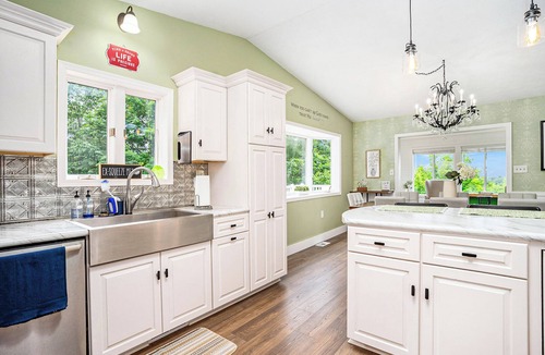 Mears House | Spacious 5-bedroom retreat on 5 acres. Near ORV park. Hot tub for sunset views.