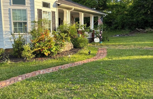 Tracy City House | Spacious 6-bedroom house in tranquil Tracy City with AC
