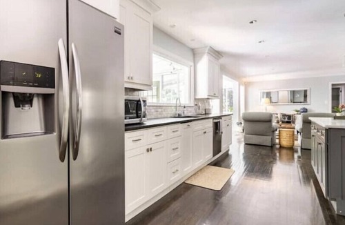 North Buckhead House | Spacious Buckhead Home Perfect for Work Groups and Families