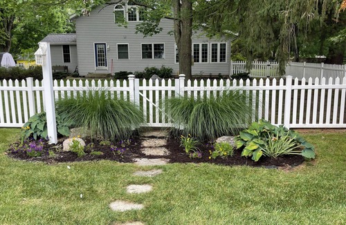 Clear Lake Cottage | Spacious Clear Lake Retreat with private yard and great sandy beach.