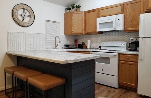 Phenix City House | Spacious home w/deck, grill, laundry