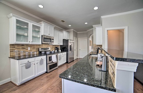 McCalla House | Spacious McCalla Home w/Yard & Game Room!