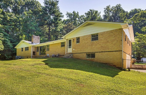 Huntsville House | Spacious Yard! Family-Friendly Huntsville Home