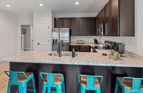 Navarre Villa | Splash, Paddle & Play - Getaway w/fun amenities only 5 miles to the Beach