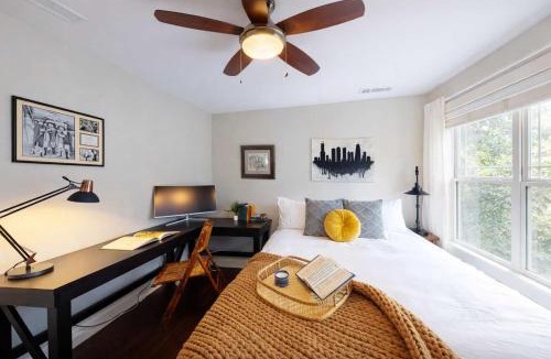 Edgewood House | Stay A'Wylie