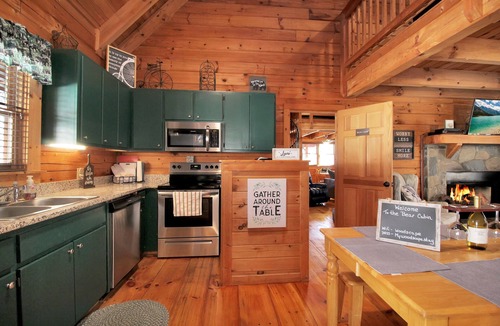 Pine Mountain Valley Cabin | Stay for Labor Day - Fiber Wifi! - Close to Callaway Gardens