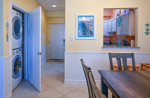 Pensacola Beach Condo | Stay Sans Souci on the beach! Gated property located on Pensacola Beach 😎