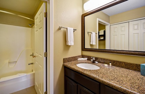 East Paris Hotel | Staybridge Suites Grand Rapids-Kentwood by IHG