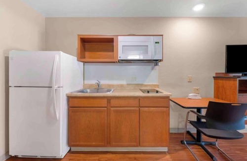 Pelham Hotel | Studio 6 Extended Stay Birmingham Pelham AL