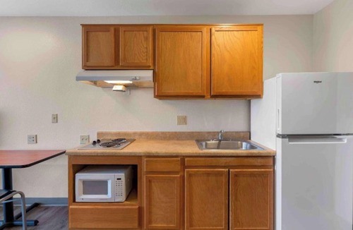 Pelham Hotel | Studio 6 Extended Stay Birmingham Pelham AL