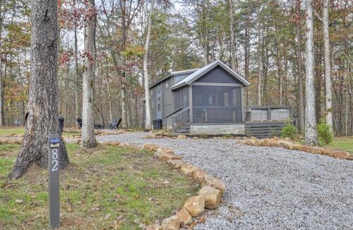 Tracy City House | Stunning Mountain Tiny House Beautifully Design Ideal for Nature Lovers in Tennessee