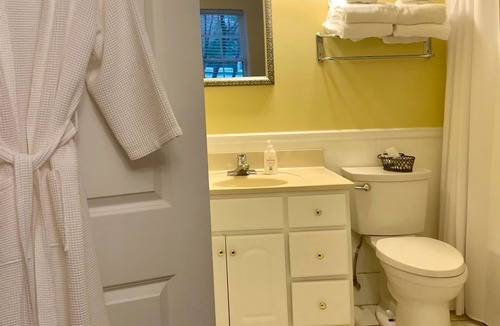 Cowan Hotel | Stylish railroad boutique hotel. 5 ensuite rooms + apartment & banquet room.