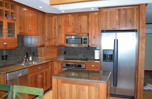 Athelstane House | Sugar sand beach on crystal clear lake, 4 bedroom house with fireplace