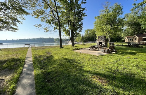 Alpena Cottage | "Summer Breeze" Cottage on Alpena's Long Lake - Prime location on the Sandies!