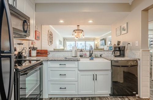 Panama City Beach Villa | ⛱️ Sun-drenched Sand Dollar Villa | ground floor, easy walk to beach and dining