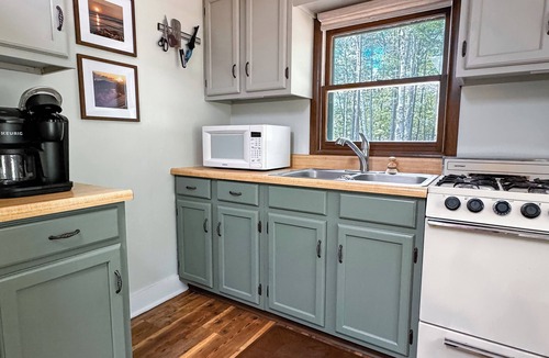 Big Bay House | Sunbeam Cottage - Stunning Views of Lake Independence in Big Bay