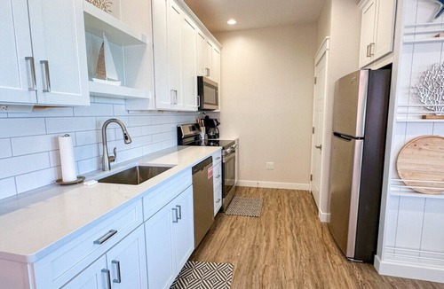Celina Cottage | Sunny Shores: Lakeside Cottage