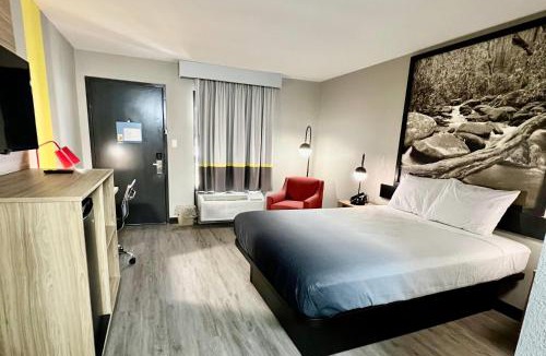 Manchester Hotel | Super 8 by Wyndham Manchester TN