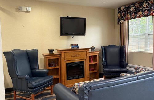 Normal Hotel | SureStay by Best Western Huntsville East