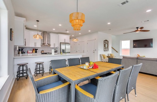Navarre Beach Cottage | Swim Spa, Game Room: New Build Navarre Beach House