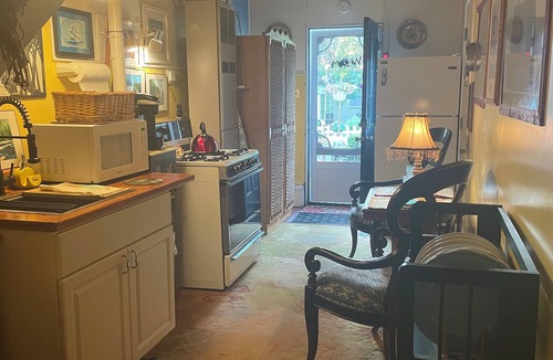 Manistee Bed & Breakfast | The Abigail Manor-The Mackinaw Suite, Private entrance,Furnished, 1861 Victorian