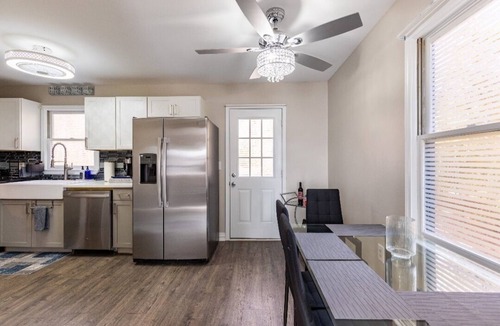 Villa Rica House | The Blissful Hideaway w/large backyard, jacuzzi and two connecting decks