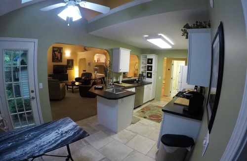 Toledo Condo | The Bluffs Executive Villa~Fireplace~Jacuzzi~3 Bedroom~No Cleaning Fees! Garage!